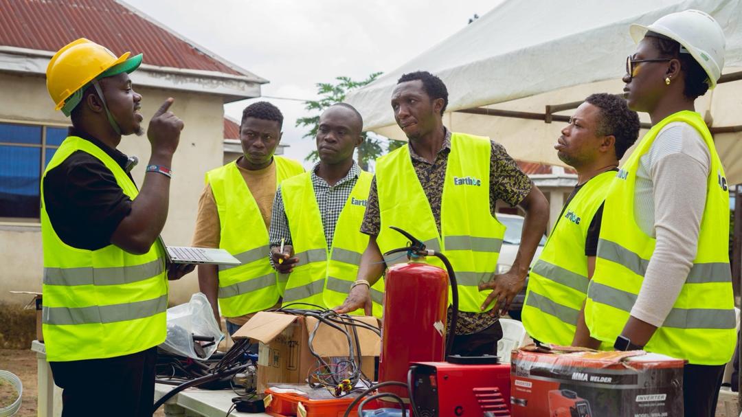Hands-on technical learning at Earthoc