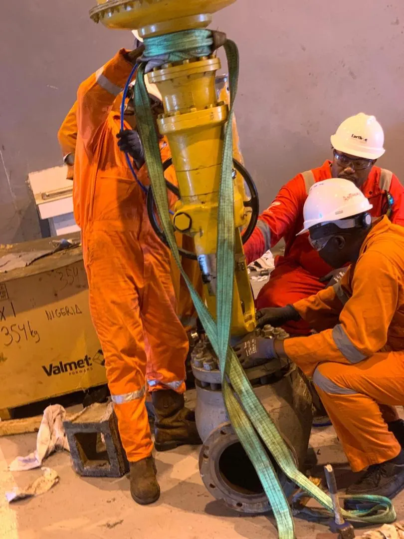 Earthoc trainees working with industrial equipment